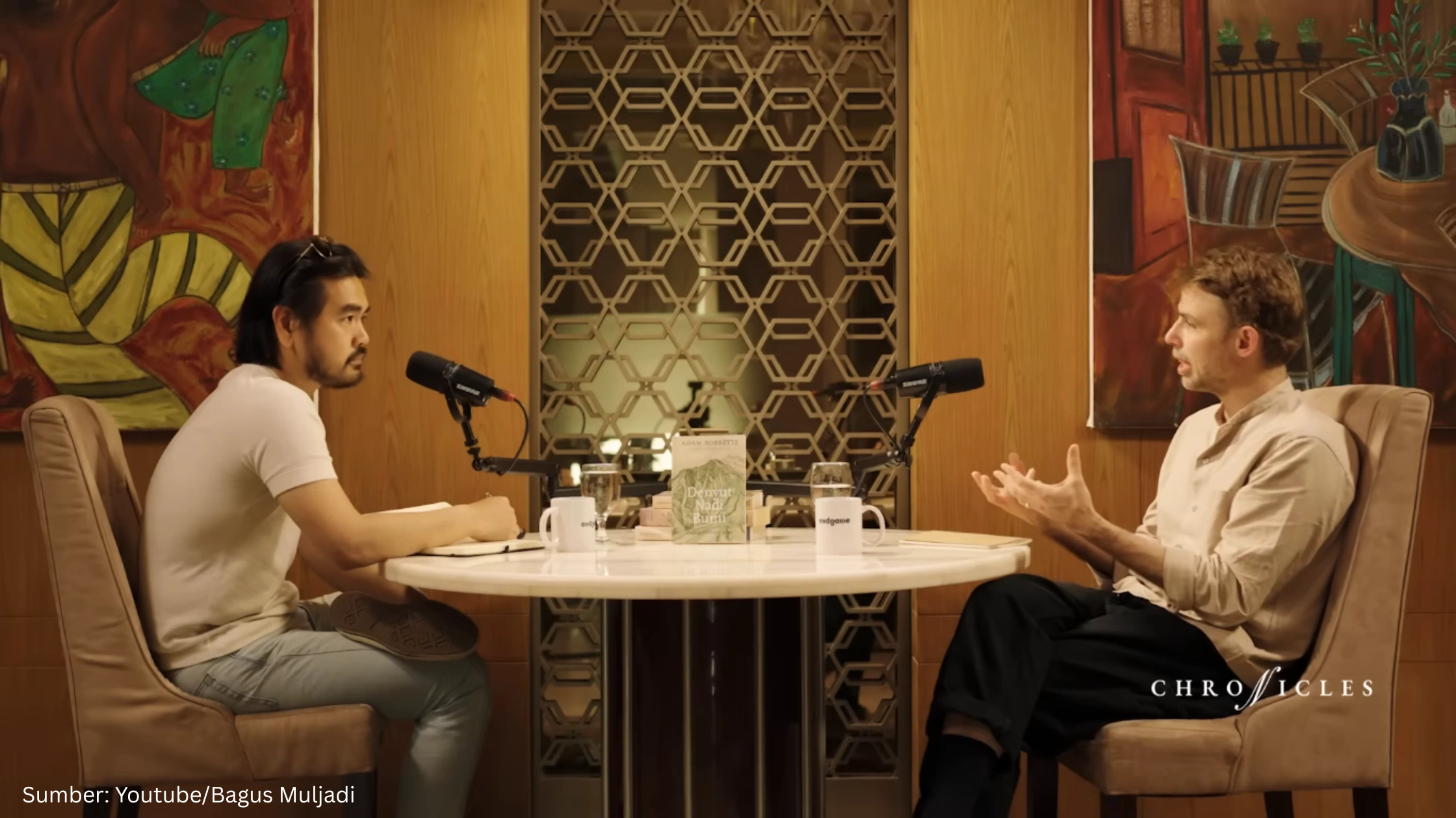 Ilmuwan Barat Sebut Tradisi dan Spiritualitas di Pulau Jawa Membentuk Ilmu Kebumian di Era Modern - Gambar 1