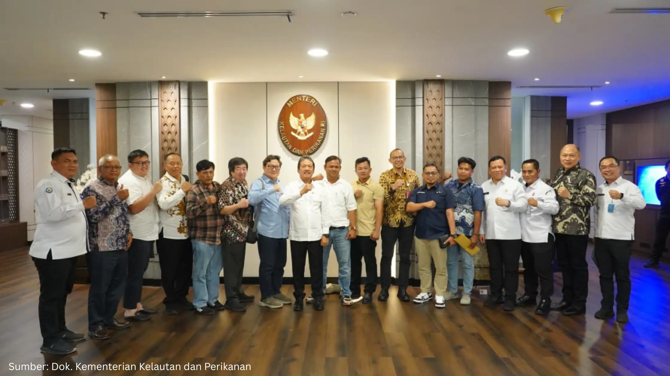 Pelaku Usaha Perikanan Muara Angke Mulai Manfaatkan Perangkat Pemantau Kapal Berbasis Satelit - Gambar 2