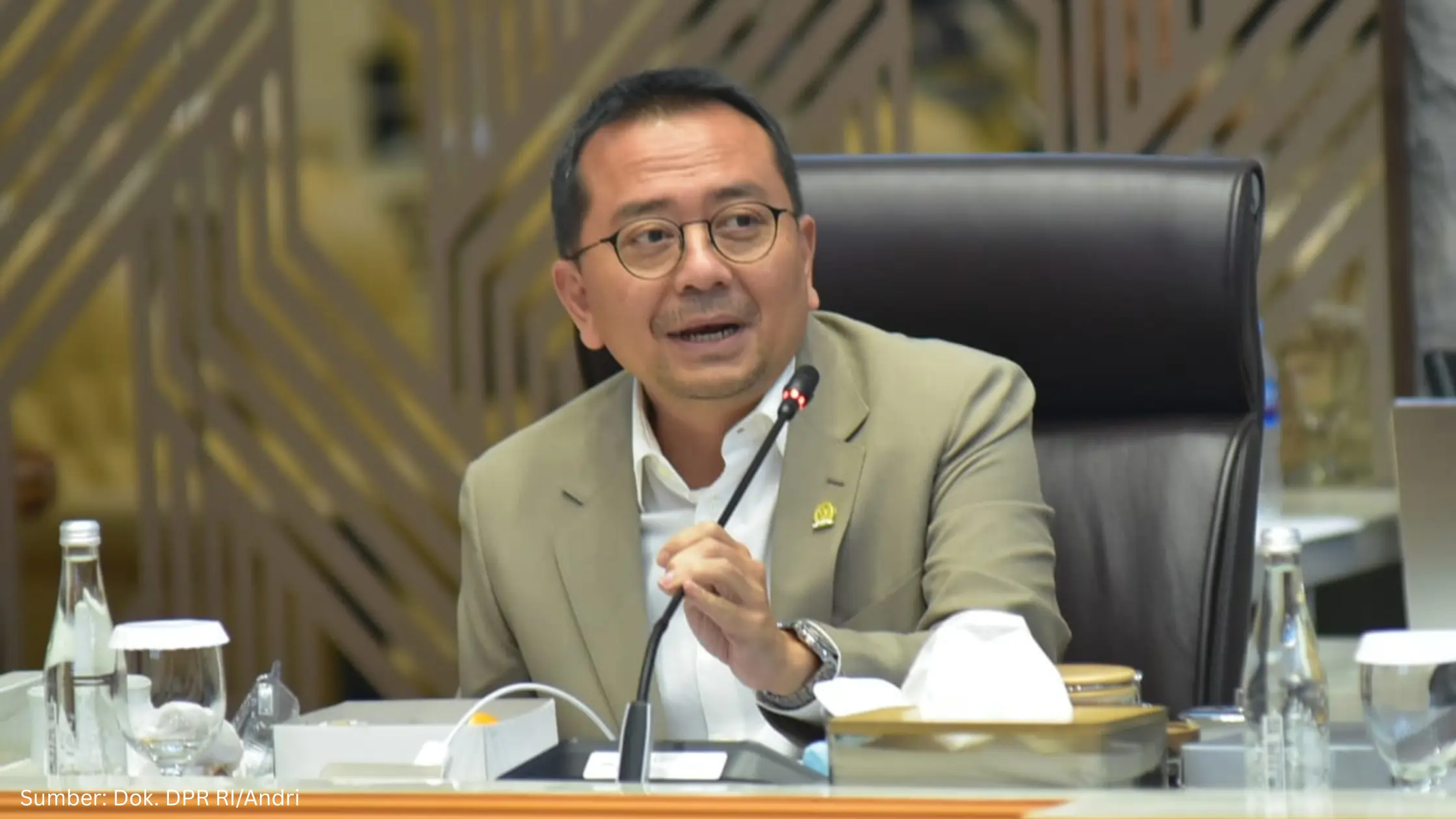 DPR Minta Pemerintah Respons Peringatan Siklon 93S dengan Pendekatan Ilmiah