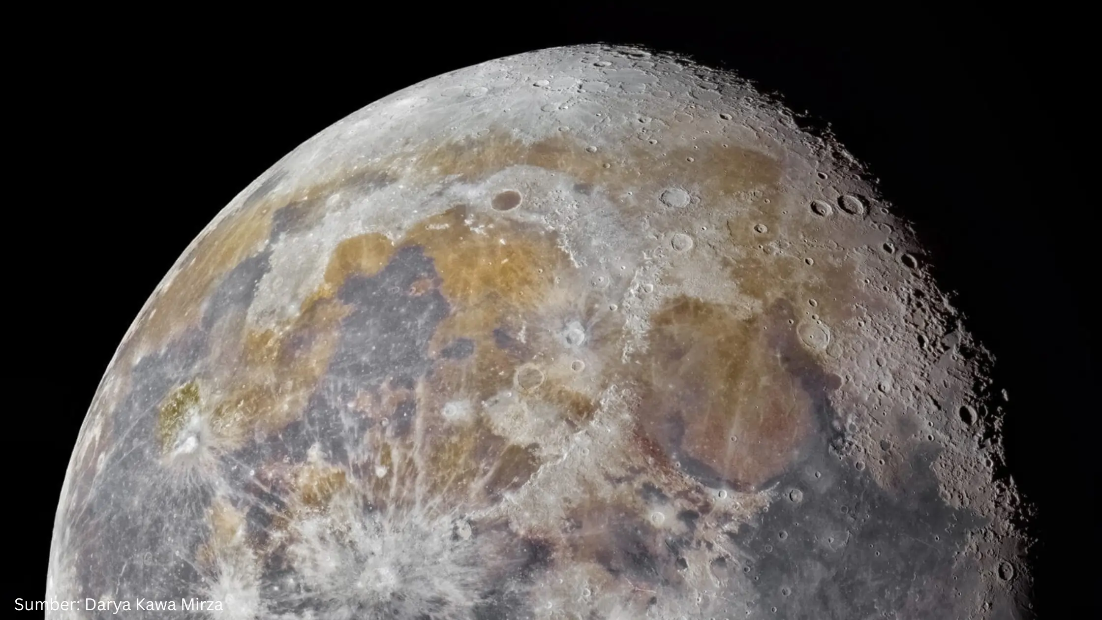 Fotografer Asal Iran Perlihatkan Tampilan Topografi Terbaru Permukaan Bulan