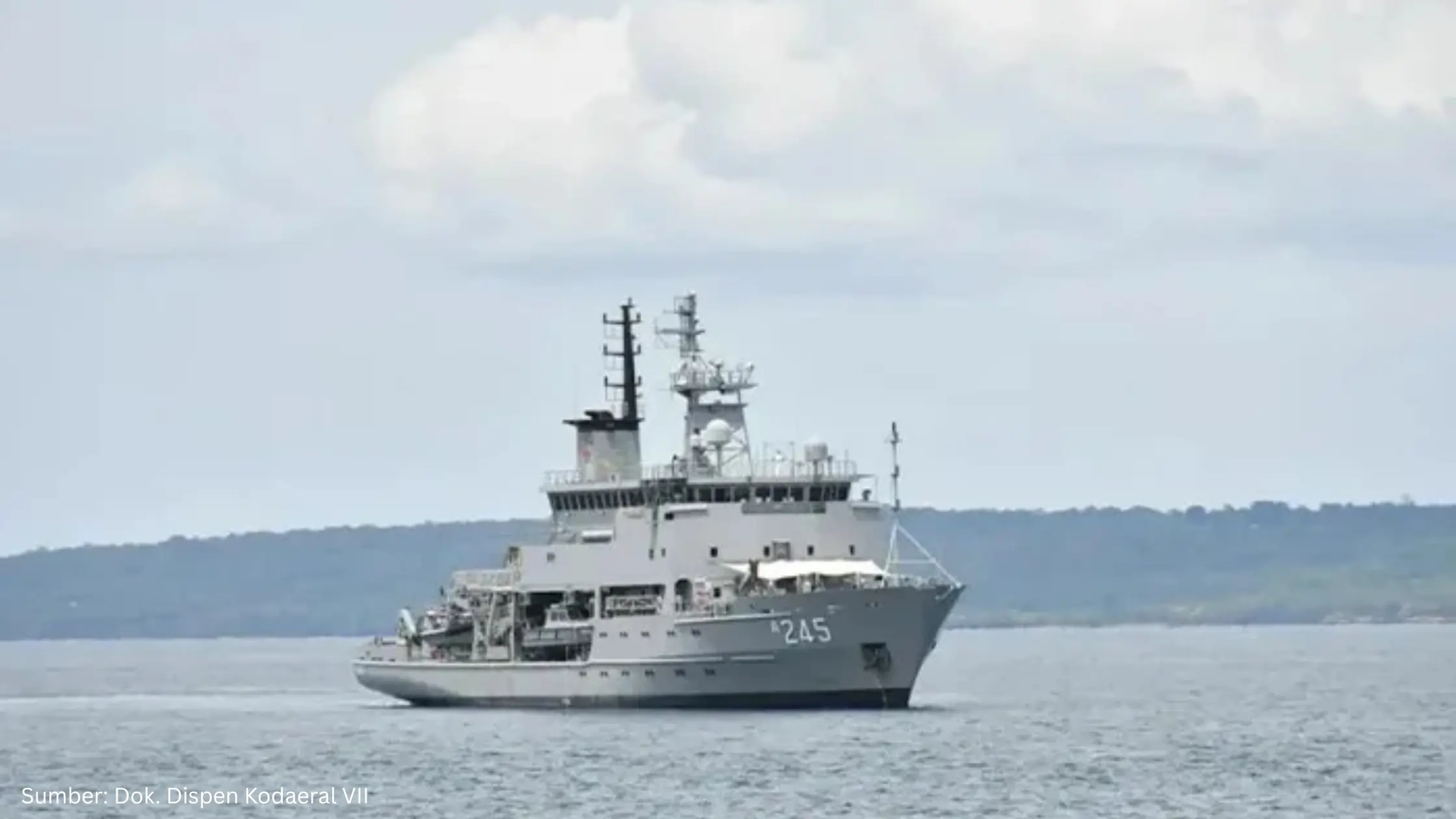 HMAS Leeuwin dan TNI AL Perkuat Pemetaan Laut di Perairan Nusa Tenggara Timur