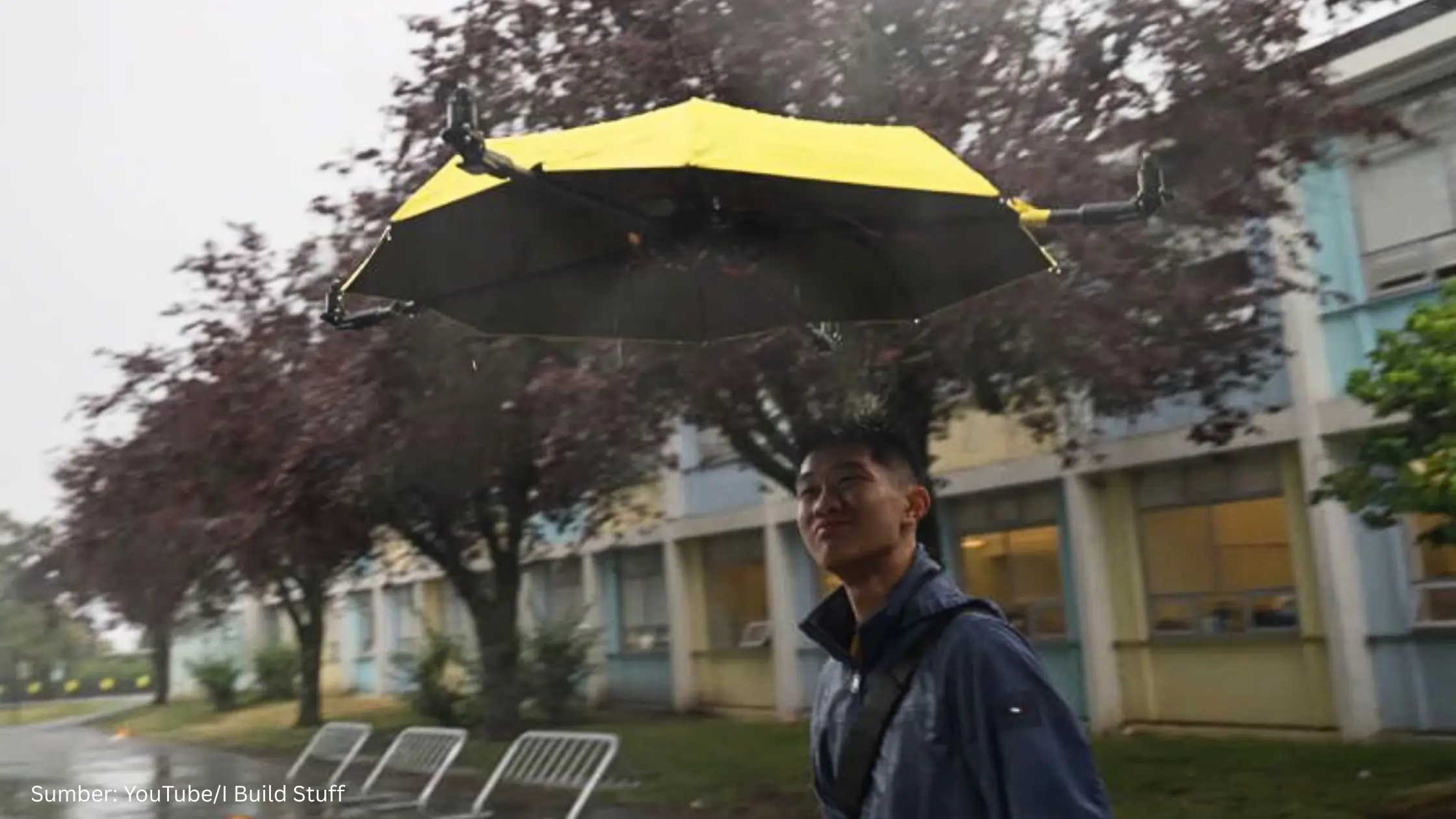 Kreator Konten Asal Kanada Ciptakan Payung Terbang dari Drone